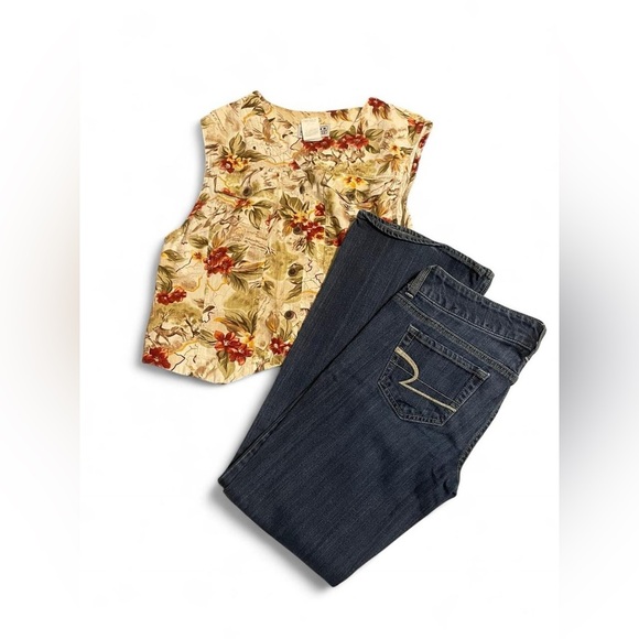 American Eagle Outfitters Medium Blue Boot Cut Jeans - Picture 2 of 6